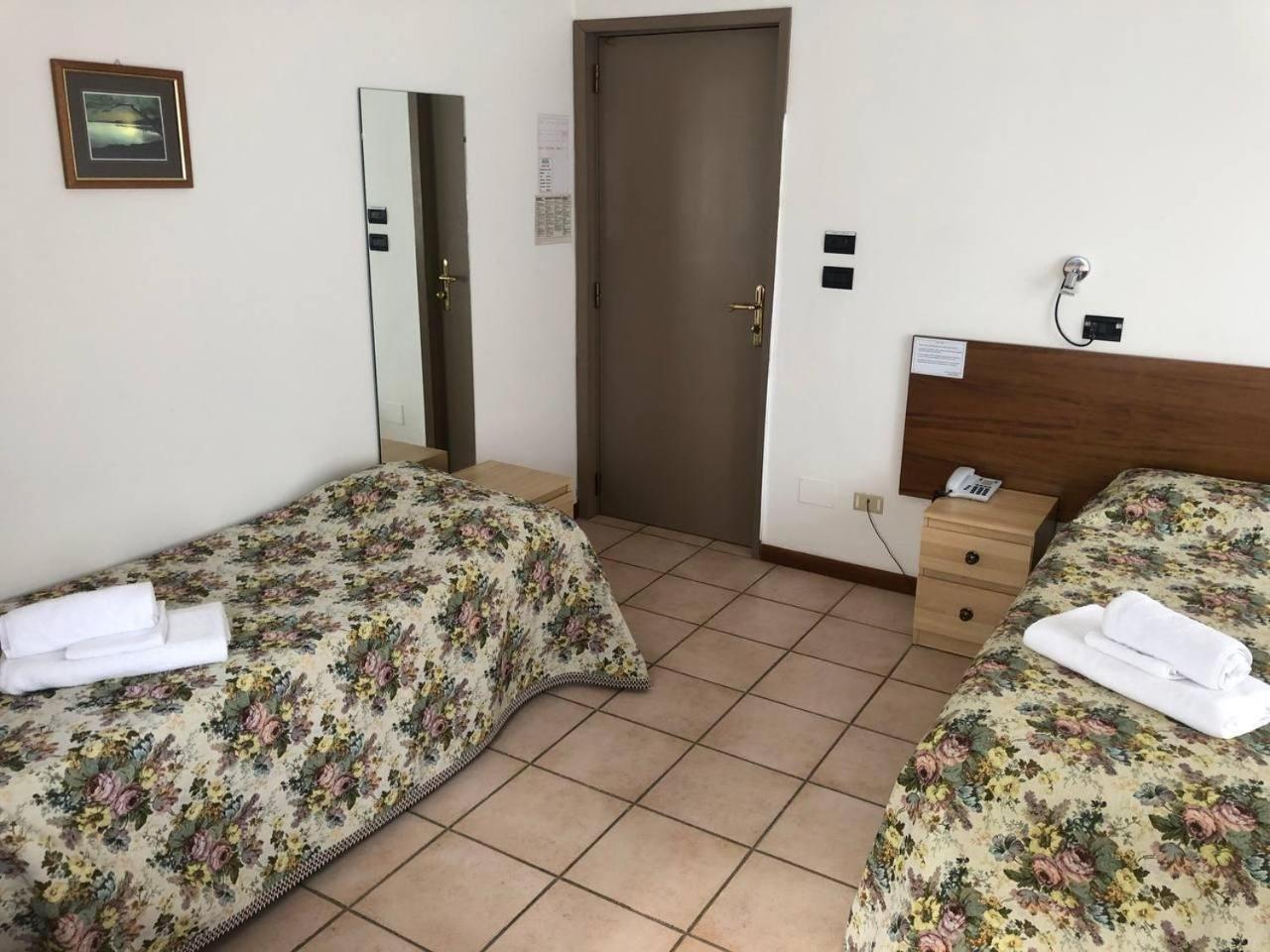 Be Me Hotel Helvetia Tabiano Terme 외부 사진